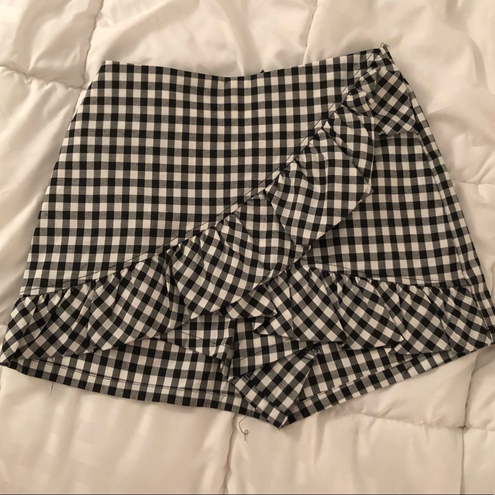 Missguided Checkered Skort with Ruffles